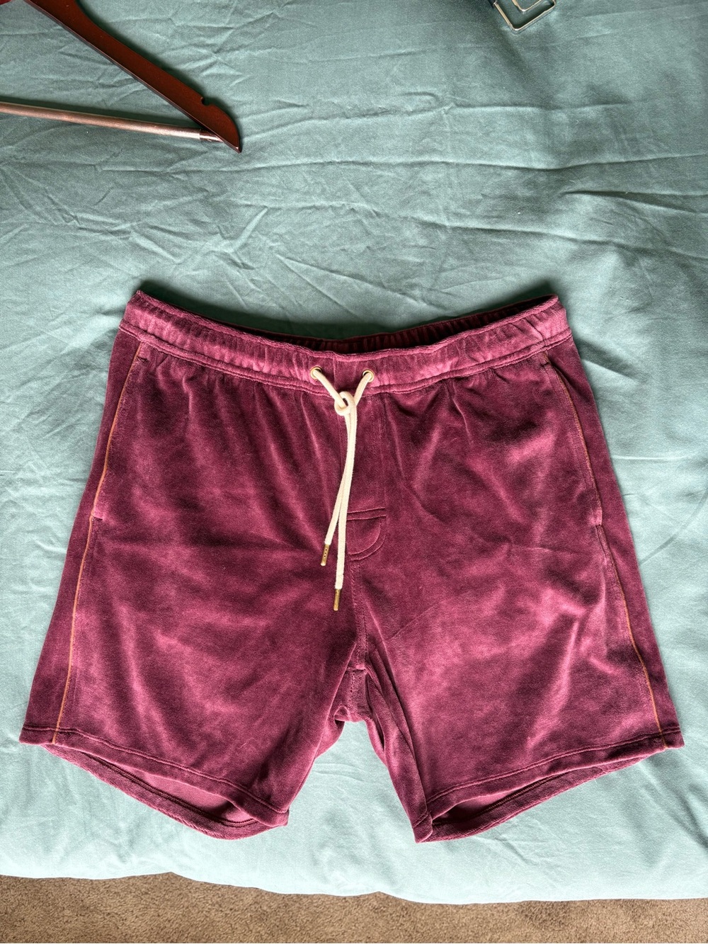 Dandy Del Mar — Men's Burgundy Velour Drawstring Shorts Medium